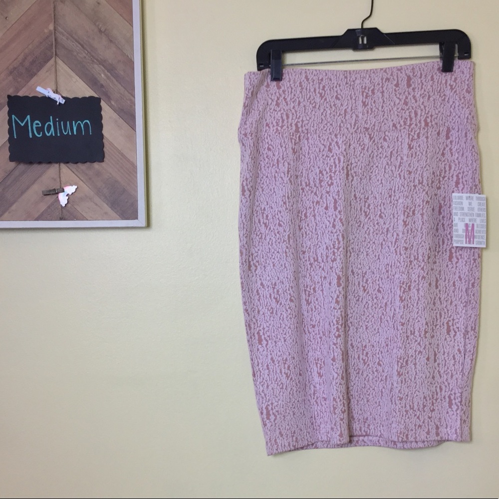 Jacquard pink Lularoe Cassie skirt